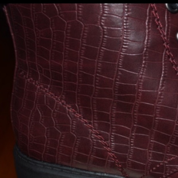 SO Women’s Combat Boots- Size 8-Burgundy Croco - Picture 8 of 13